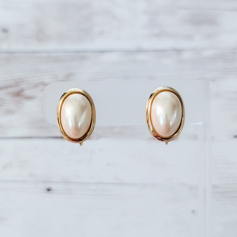 Vintage Clip On Earrings Stylish 0.75" Domed Faux Pearl Oval with Gold Tone Halo